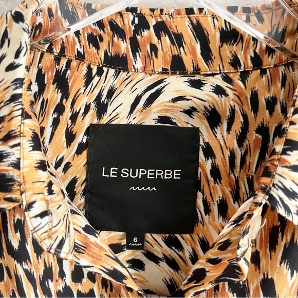 LE SUPERBE Cheetah - Print Walking Safari Shirt - Picture 5 of 13